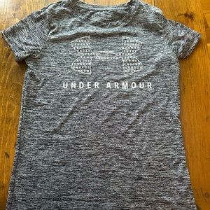 Black pattern Under Armour Dri fit shirt